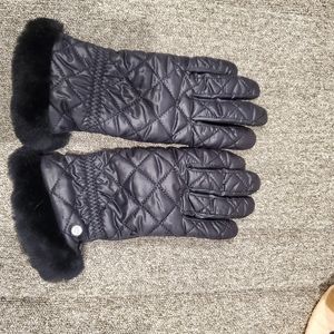 Ugg gloves